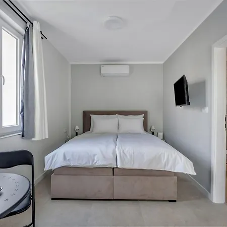 Studio Apartments Yucca, 2-Min To The Beach And 5 To Trogir Exterior photo
