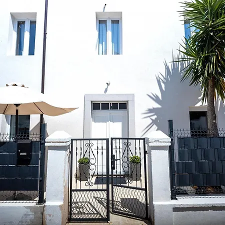 Studio Apartments Yucca, 2-Min To The Beach And 5 To Trogir Exterior photo