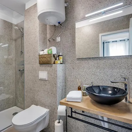 Studio Apartments Yucca, 2-Min To The Beach And 5 To Trogir Exterior photo