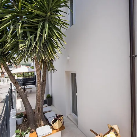 Studio Apartments Yucca, 2-Min To The Beach And 5 To Trogir Exterior photo