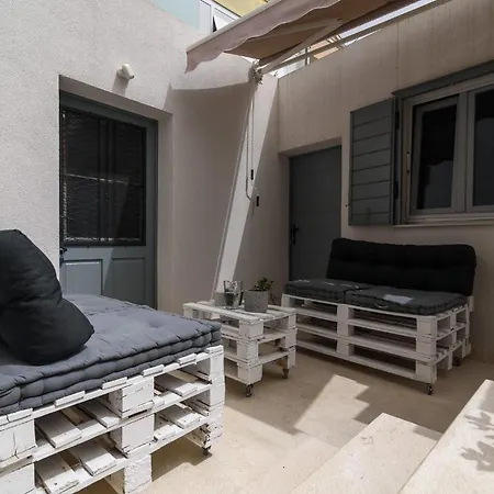 Studio Apartments Yucca, 2-Min To The Beach And 5 To Trogir Exterior photo