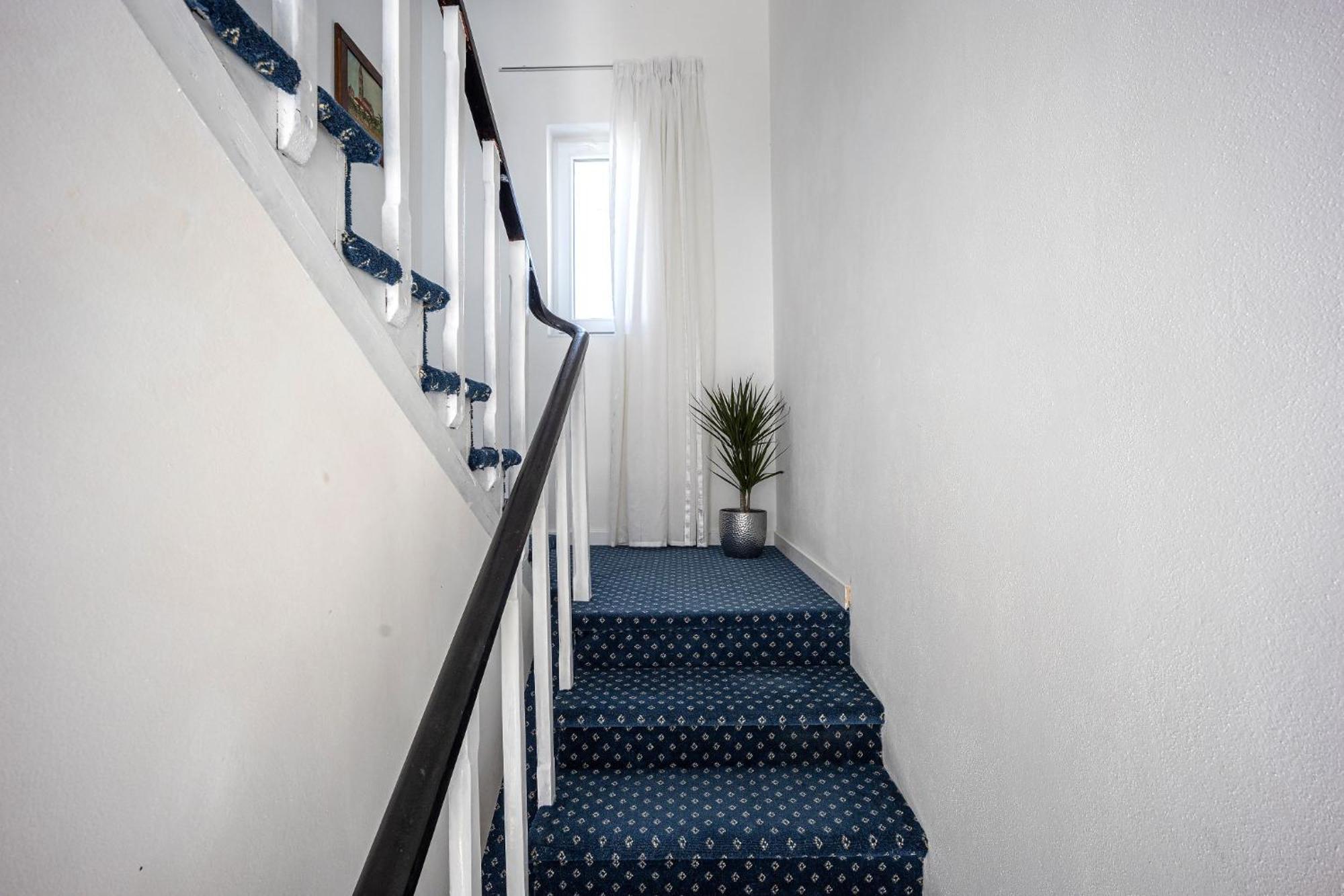 Yucca, 2-min To The And 5 To Apartment Trogir